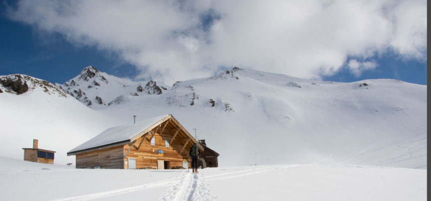 Die Berghütten in Vanoise erwachen aus dem Winterschlaf